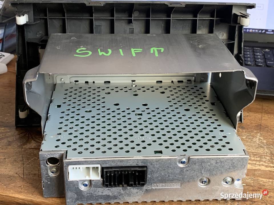 Radio CD Suzuki SWIFT MK6 3910162J20BZH Wyposażenie wnętrza Margonin sprzedam