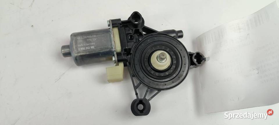 SILNICZEK SZYBY PP SKODA OCTAVIA III 0130822716 Pozostałe Lipno