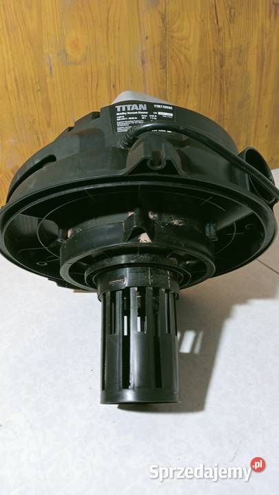 Odkurzacz przemysłowy Titan TTB776VAC 1400 W 30l