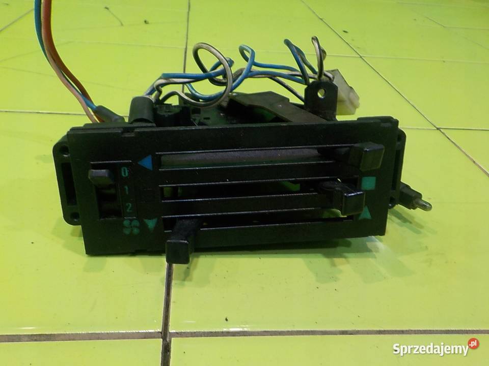 LANCIA BETA 20 B 83r COUPE 2D kratki nawiewu