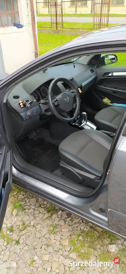Opel Astra H 19 CDTI 140 AUTOMAT Krosno