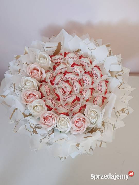Bukiet jadalny bukiet ze słodyczy Raffaello róże sprzedam