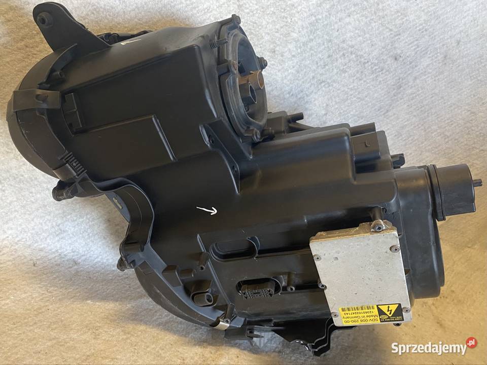 MERCEDES E KLASA W211 REFLEKTOR PRAWY BIXENON EU Lampy przednie Jasienica