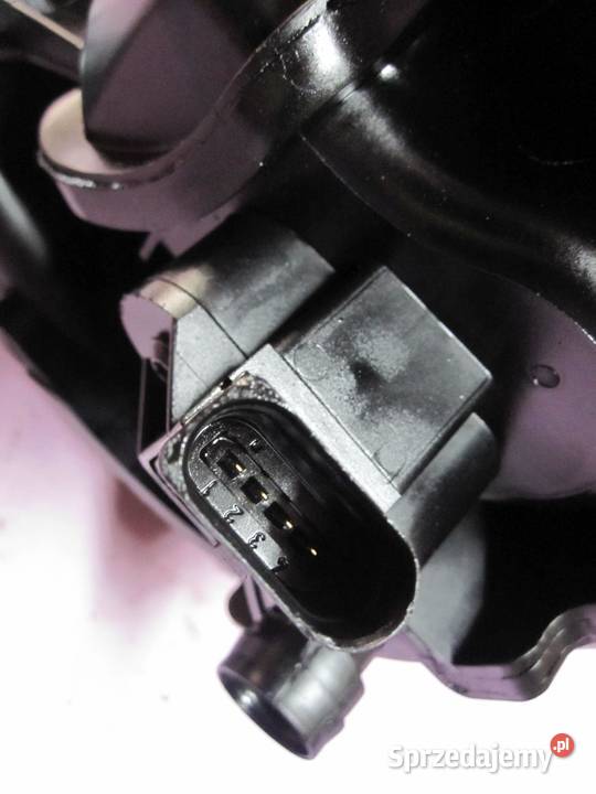 VW POLO 12 B CGP 11R 70 0261230031 06B906051 osobowe Kolektory ssące