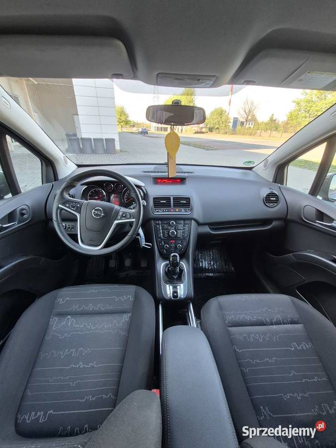 Opel Meriva 14 benzyna 2011 niski przebieg 117 120KM Zduńska Wola