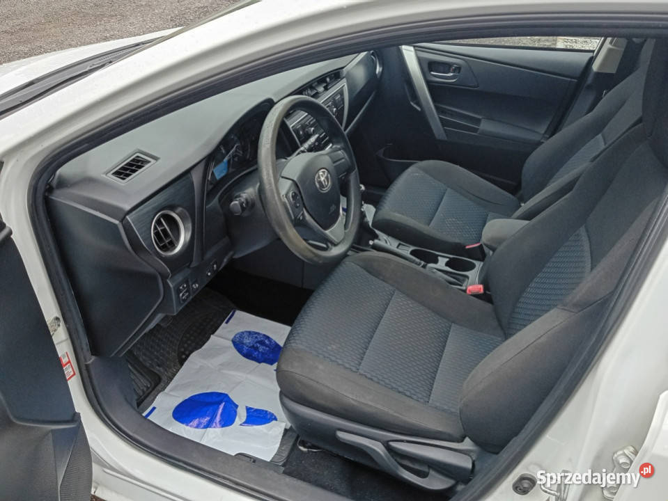 Toyota Auris II 2012 manualna Auris