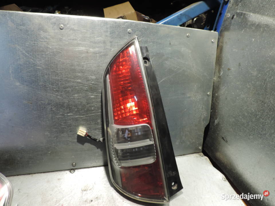 SUBARU JUSTY 4 LAMPA LEWY TYŁ Oświetlenie małopolskie Nowy Sącz