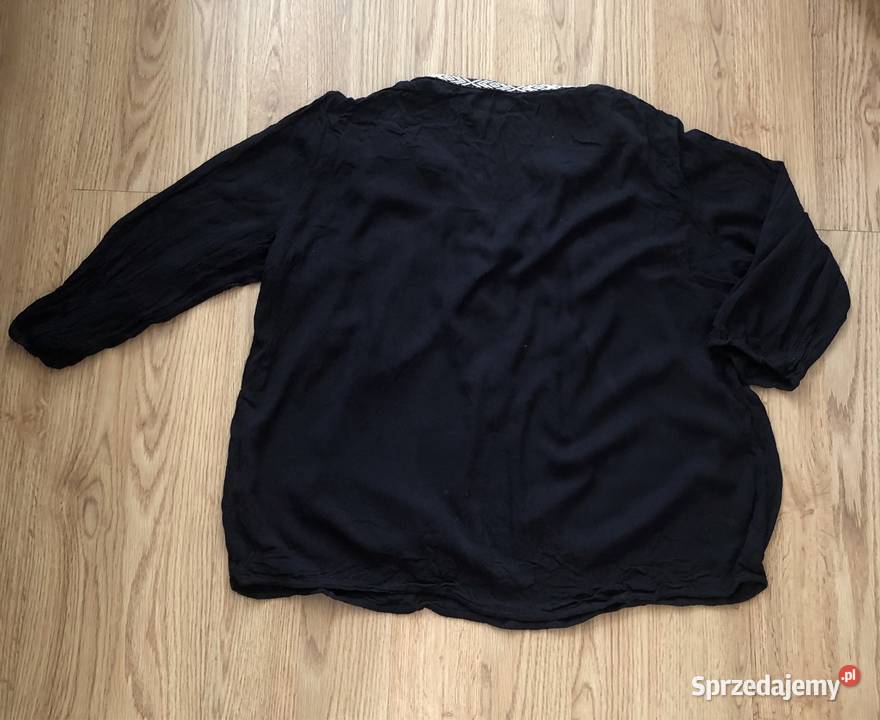 Bluzka z białym kołnierzem przewiewna Wiosnalato Kłodawa