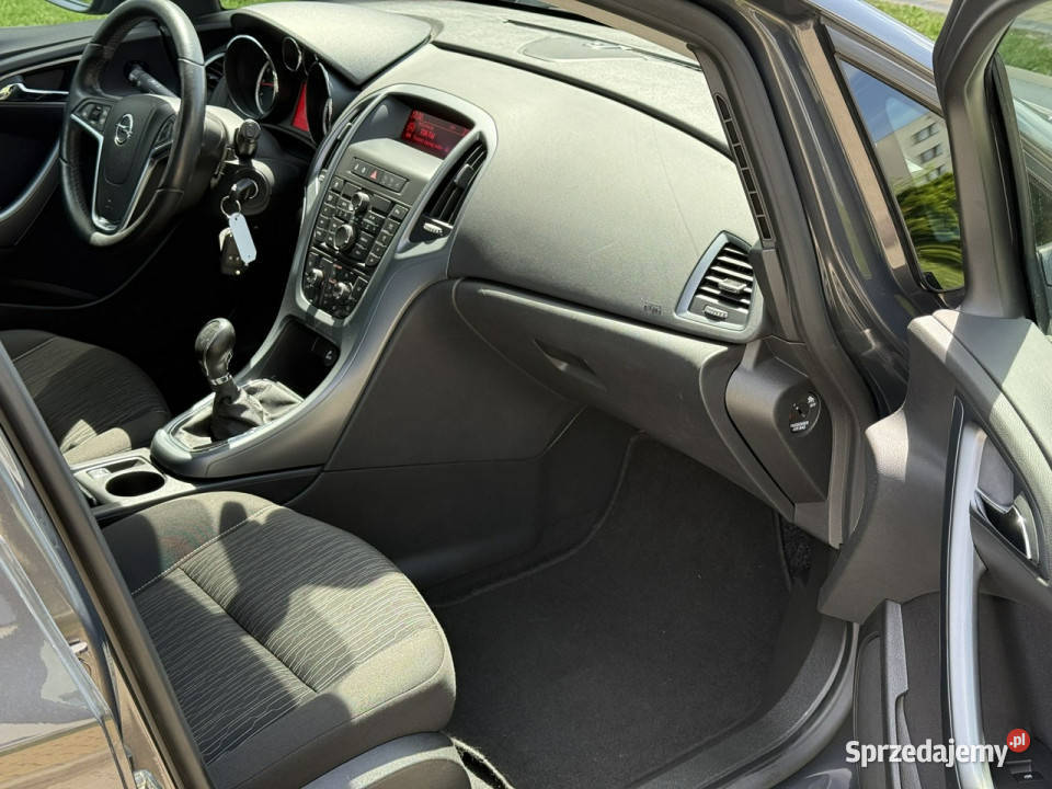 Opel Astra 14 Turbo J 20092019 wielofunkcyjna kierownica Tarnowskie Góry sprzedam