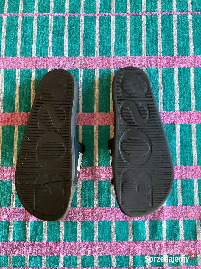 Klapki Hugo Boss czarne rozmiar 43 Elbląg sprzedam
