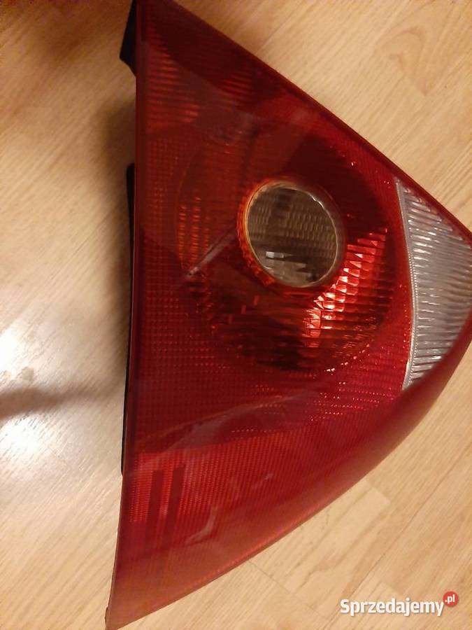 Prawa lampa tylna do Ford Mondeo MK3 Sedan łódzkie Skierniewice