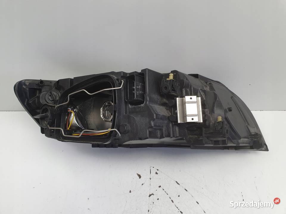 Volvo S40 II V50 LIFT XENON PRZEDNIA LAMPA LEWA osobowe lubelskie Janów