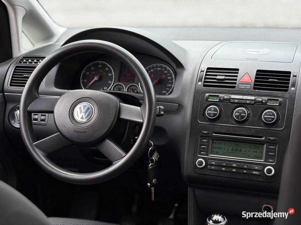 Volkswagen Touran 2005 16 Benzyna Manual 6