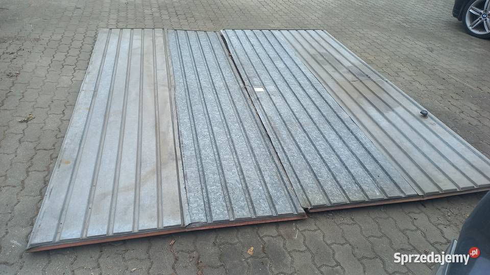 Brama garażowa segmentowa boczna 277 x 315 Wejherowo