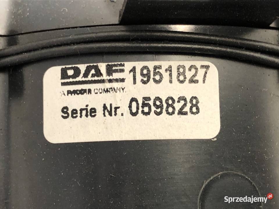 UCHWYT NA NAPOJE DAF XF 1951827 Ciągnik siodłowy ciężarowe