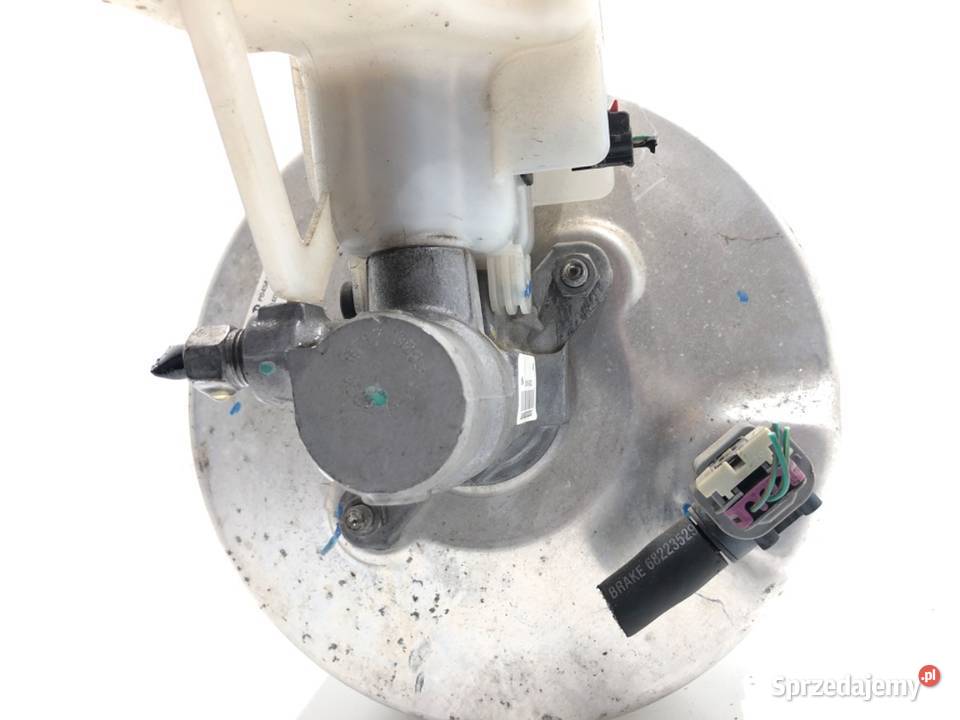 SERWO HAMULCOWE CHRYSLER PACIFICA 04581680AE