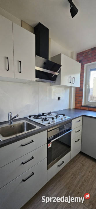 3 słoneczne pokoje 50m2 metrze na Woli