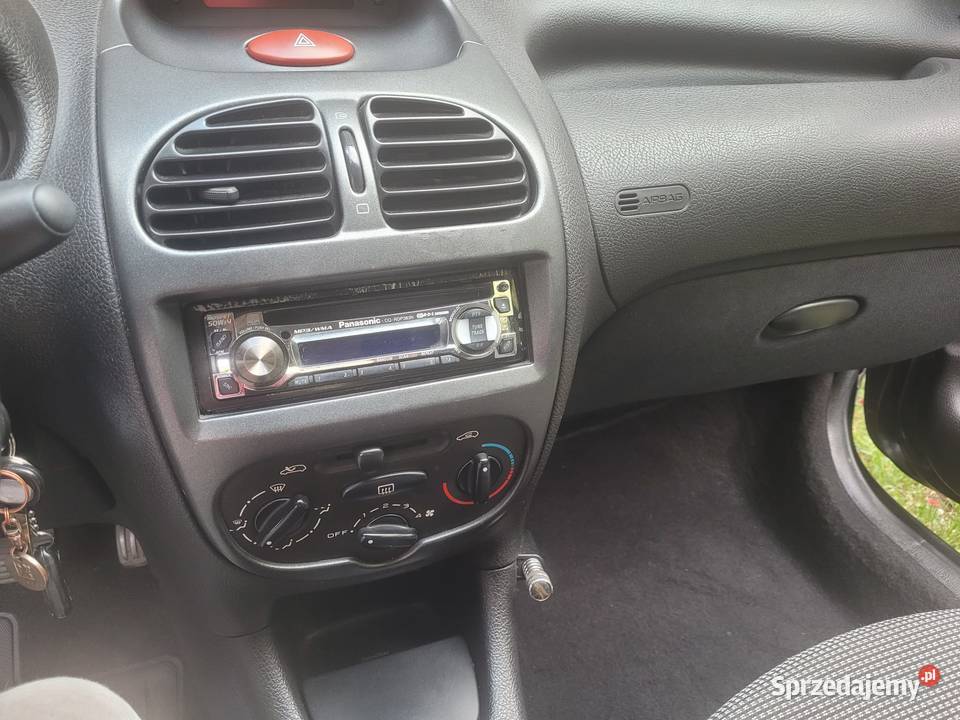 Peugeot 206 14 benzyna 2003 r zachodniopomorskie