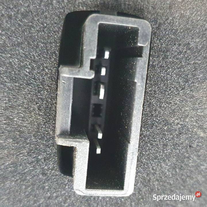 LAMPA LEWA Dacia Sandero I tylna tylnia lewy tył Chełm sprzedam