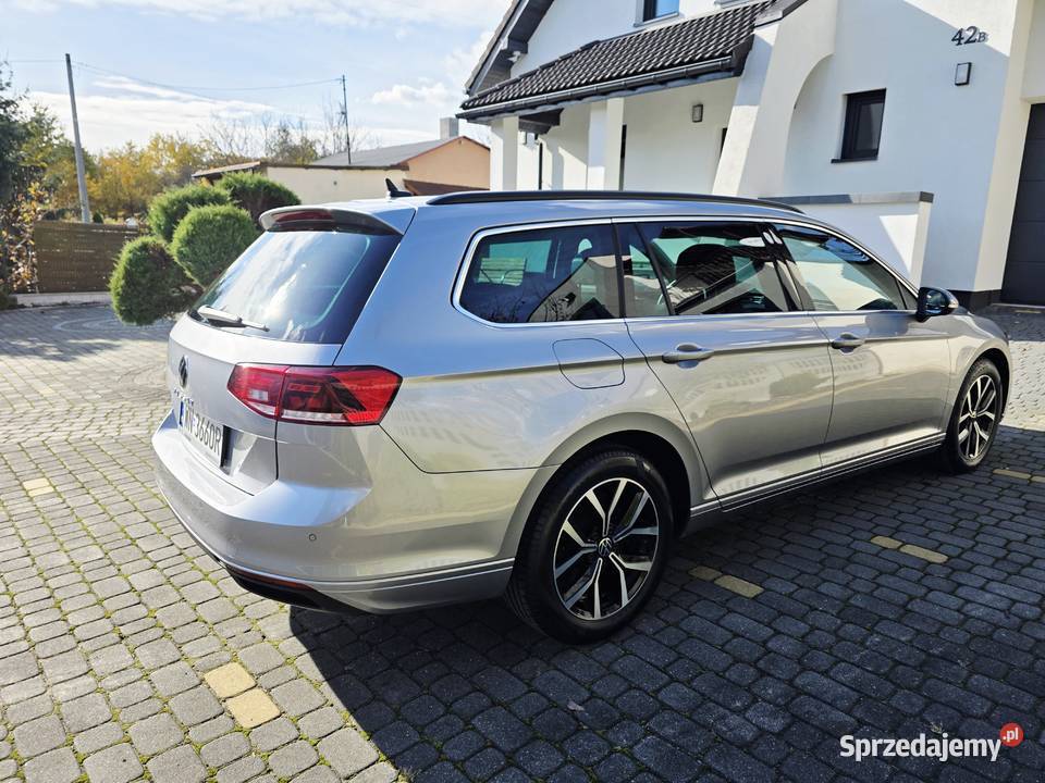 VOLKSWAGEN PASSAT EVO Business 15 TSI 150 Będzin