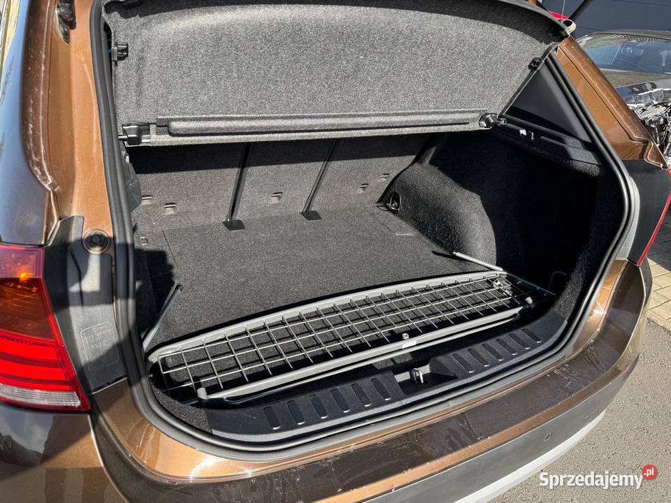 BMW X1 20 DISEL 177 4X4 112010 gniazdo SD Samochody osobowe