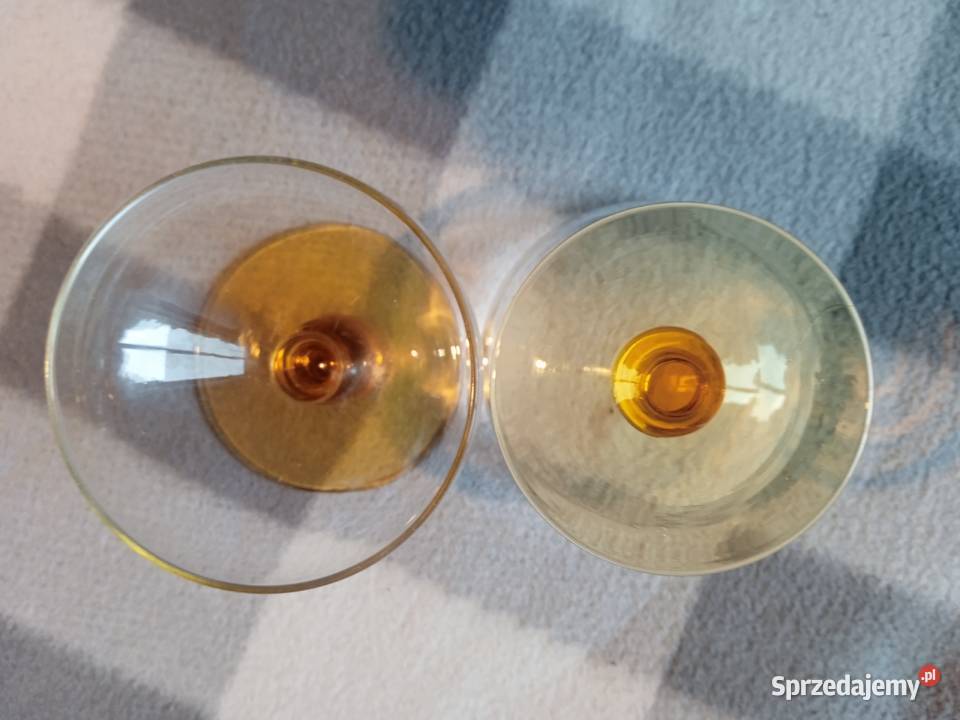 Dwa ciekawe kieliszki szampanki Koźminek sprzedam