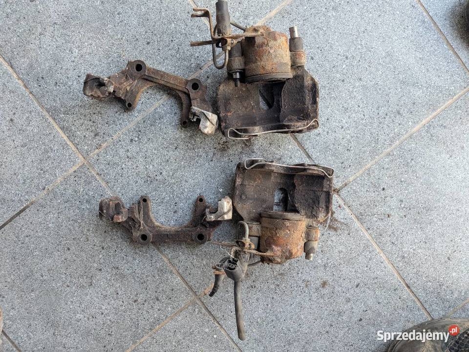 Zaciski Audi A4 B5 przód 19 116 Grybów