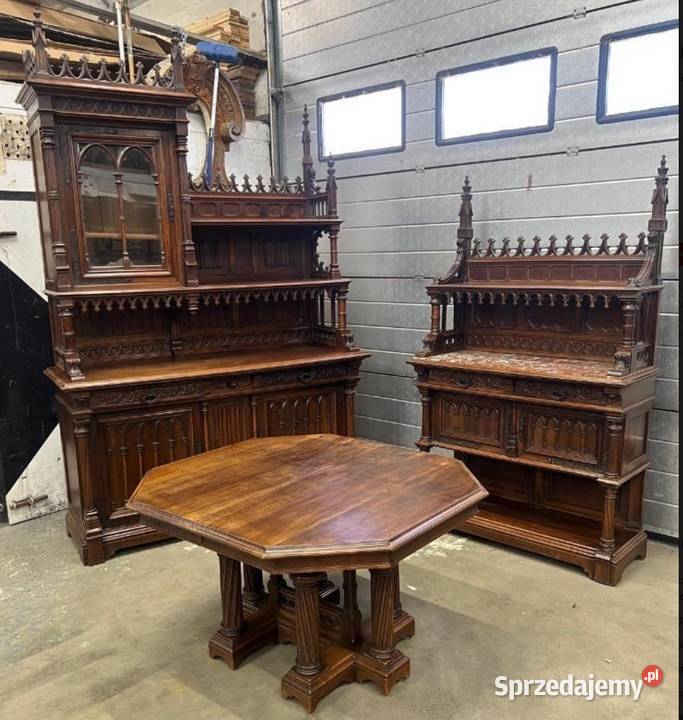 zestaw mebli do jadalni neogotyk