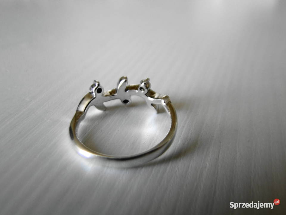 Ciekawy pierścionek srebro 925 Warszawa