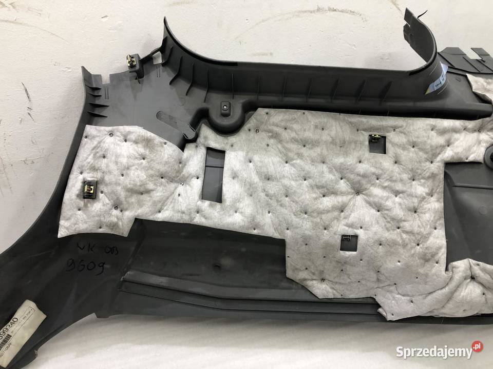 BOCZEK BAGAŻNIKA LEWY JEEP GRAND CHEROKEE WK