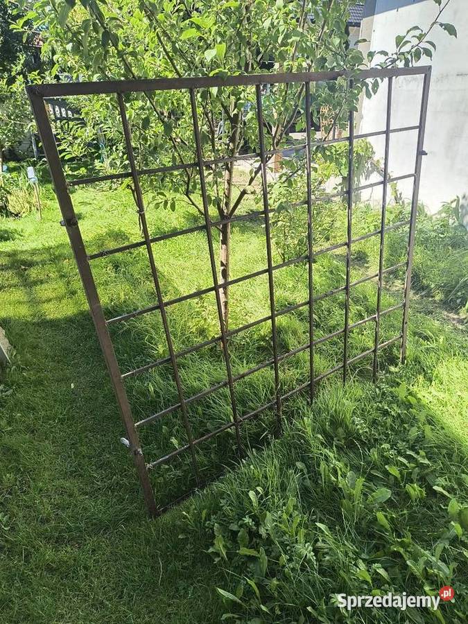 Stare kraty stalowe Skarżysko-Kamienna