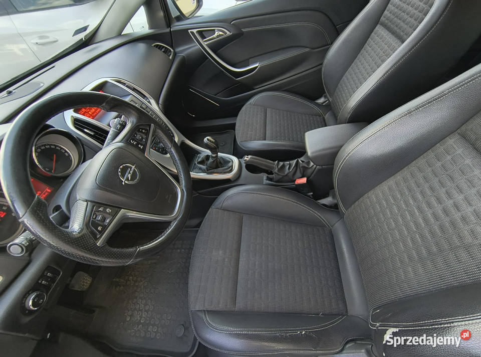 Opel Astra GTC ALU 18 Nowy Rozrząd Klima światła do jazdy dziennej Bydgoszcz