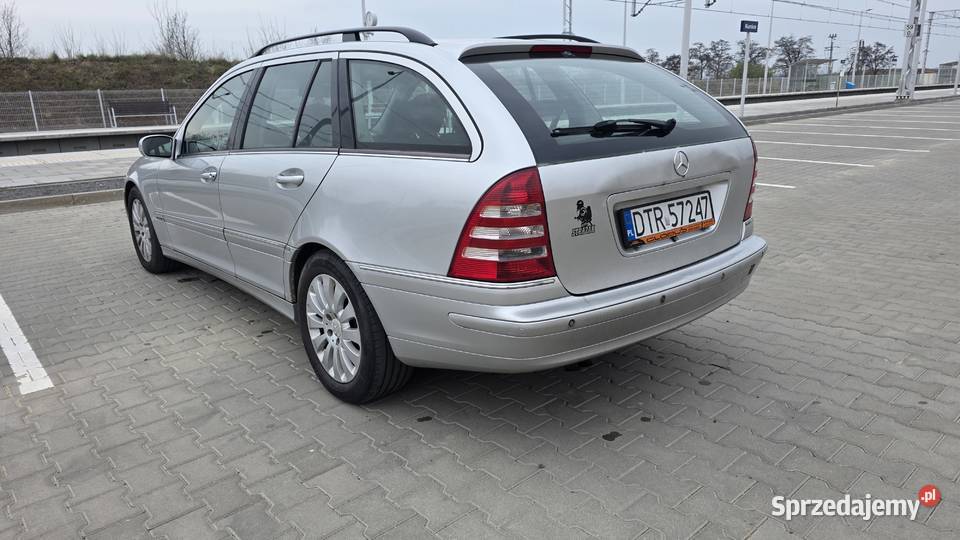 Syndyk sprzeda samochód osobowy MercedesBenz Legnica