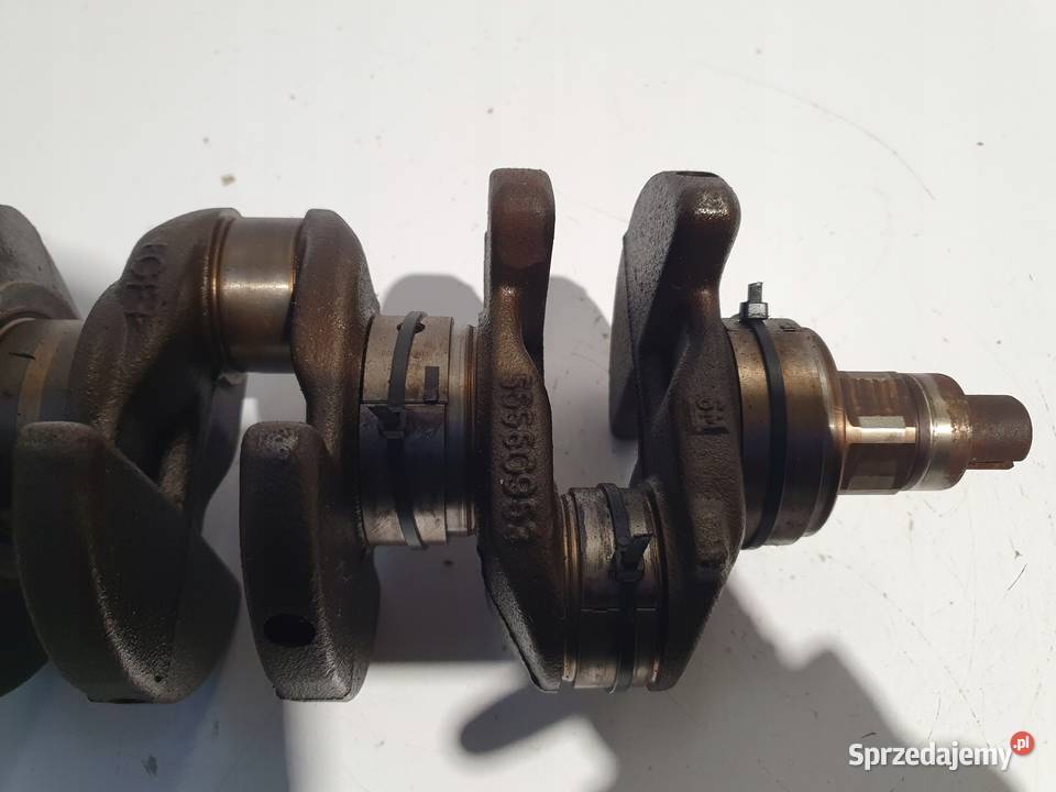 WAŁ KORBOWY Chevrolet Cruze 16 16V 55560953 osobowe Chełm