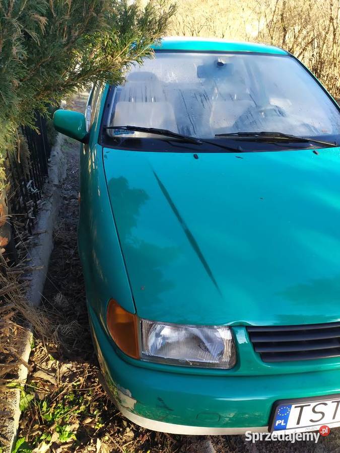 Samochód osobowy Volkswagen Polo 1996 benzyna Rok produkcji 1996 Starachowice sprzedam