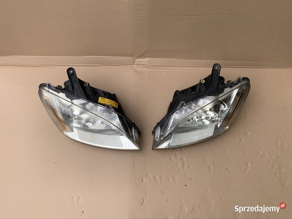 Reflektor lampa ksenon przód przednia lewa prawa Szczecin