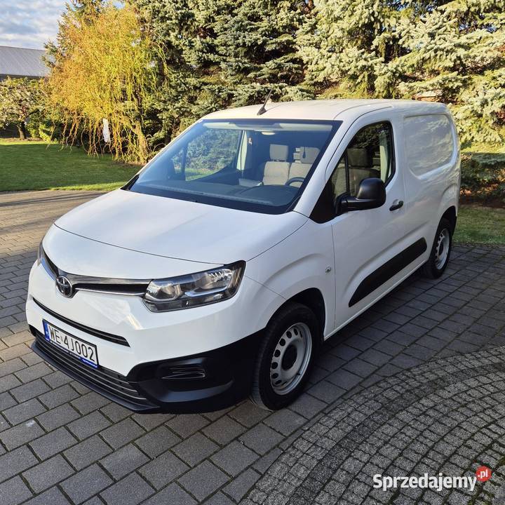 TOYOTA PROACE CITY 2021R 15 D4D HDI Faktura VAT hak mazowieckie