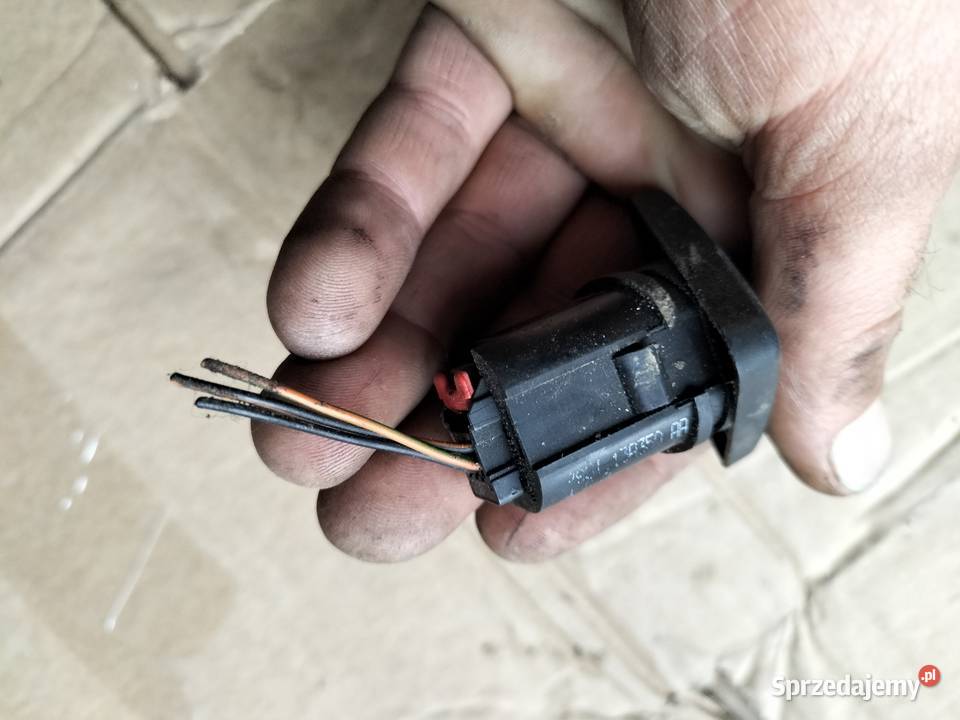 FORD FIESTA MK6 WŁĄCZNIK ŚWIATEŁ AWARYJNYCH Kamień-Kolonia