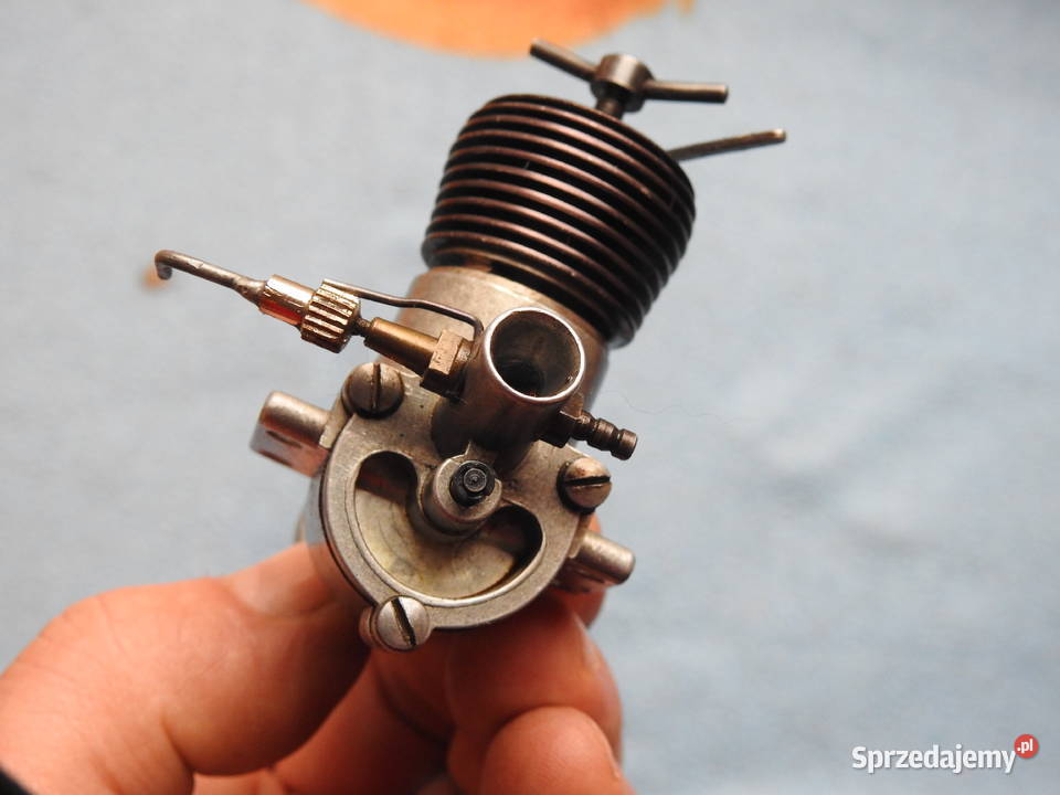 JENA DW 25 DDR silnik modelarski Modelarstwo