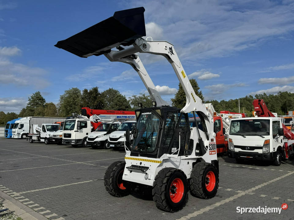 o sterowaniu burtowym Bobcat S300 Joystick Mini Widełki
