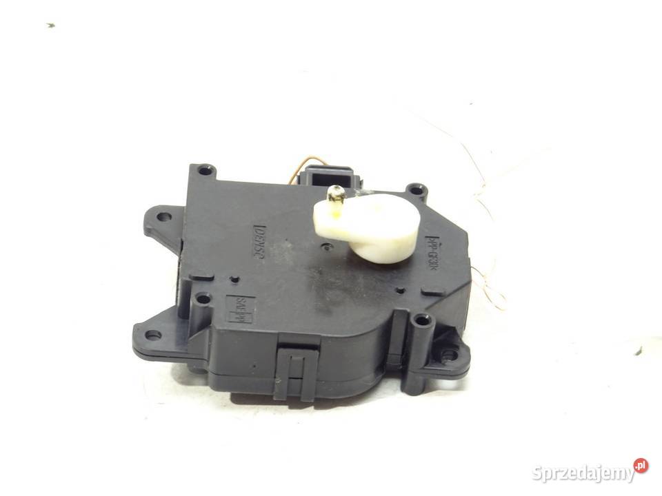 SILNICZEK NAGRZEWNICY TOYOTA 1138003540 COROLLA osobowe