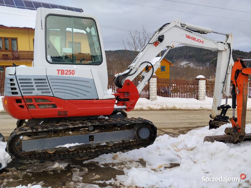 Takeuchi tb250 minikoparka tb 250 5 ton yanmar Rok produkcji 2013 Sucha Beskidzka