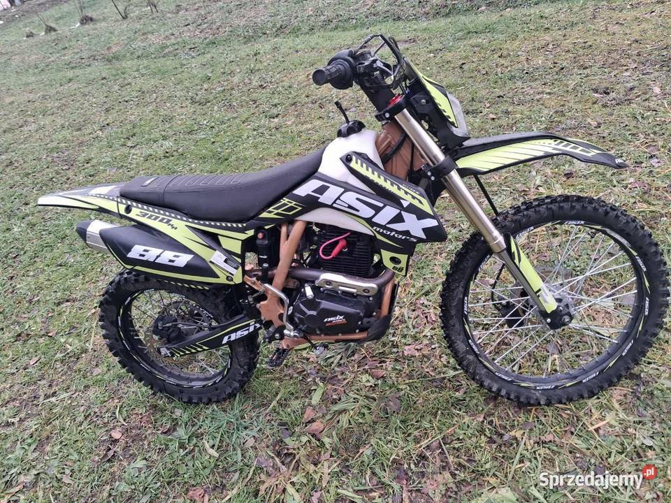 Cross 300 Asix nieuszkodzony Dąbrowa Tarnowska