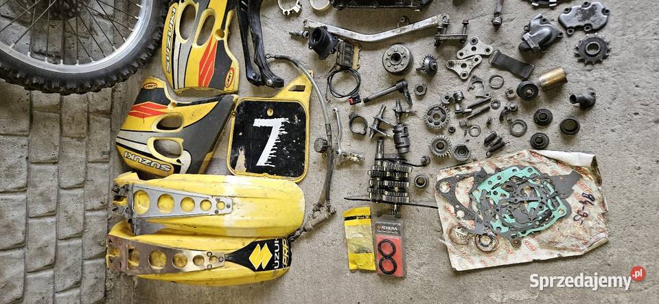 Suzuki RM 250 9596r pozostałości cześci łódzkie Wieluń