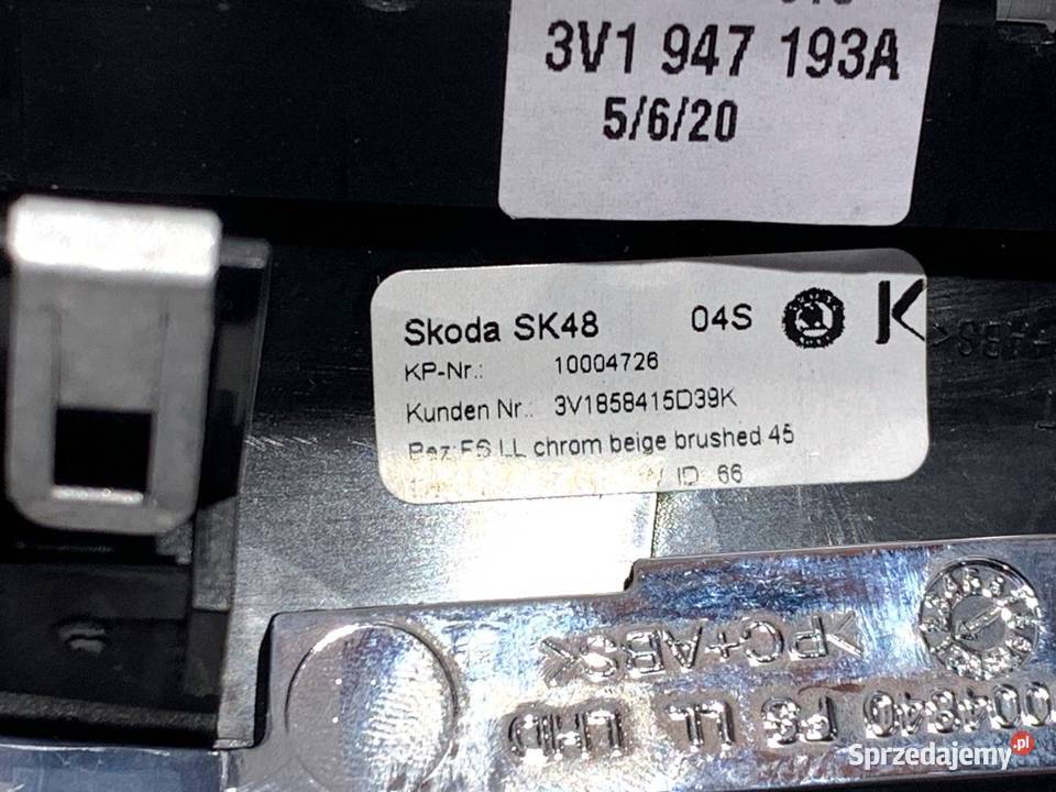 LISTWY DEKOR SKODA SUPERB III 3V1858418R Kombi