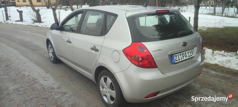 KIA CEED 16 16v122klimasuper stan z Niemiec Krosno