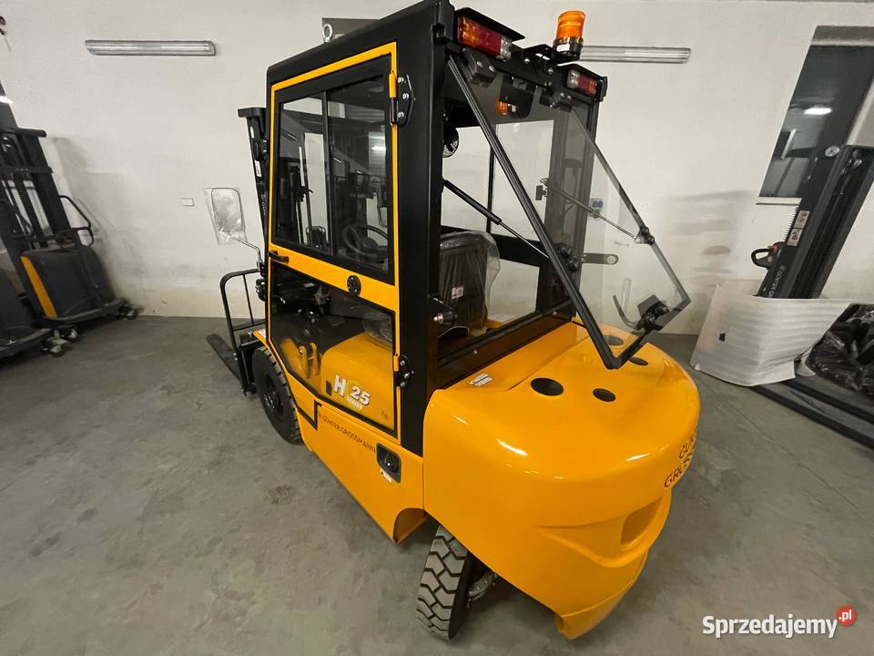 Wózek widłowy nowy 25T triplex kabina diesel Poznań