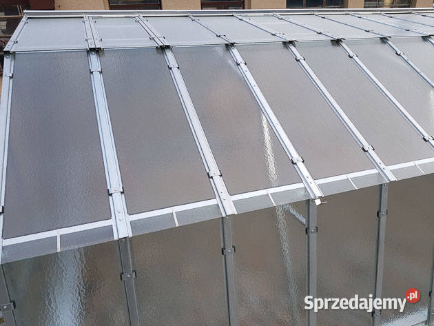 SZKLARNIA STALOWA OCYNKOWANA 49x6m Stal i szkło Łódź