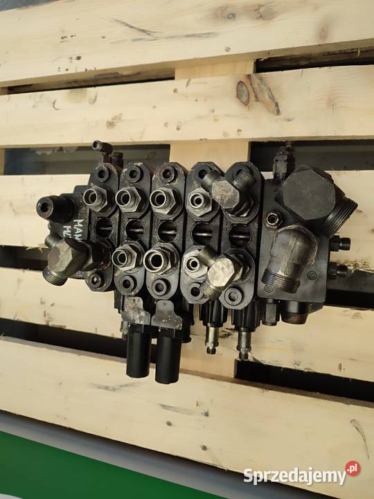 Rozdzielacz hydrauliczny 08105220 Manitou MLT Wilkowo