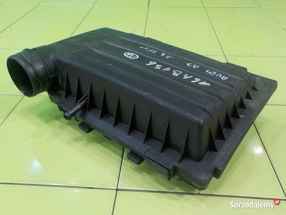 AUDI A3 8V III 14r HB 5D obudowa filtra Suków